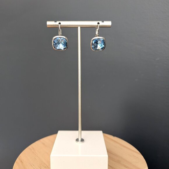 Monet blue faceted glass earrings - Picture 3 of 8